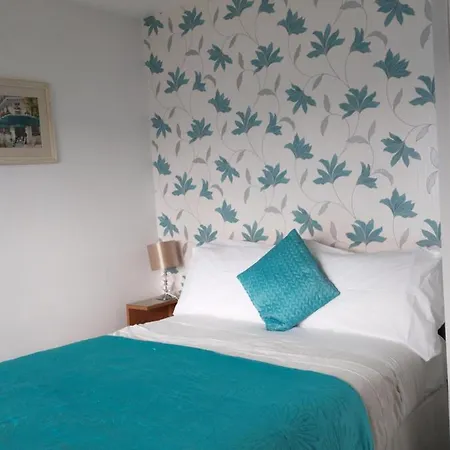 Shepherds Bed & Breakfast 3*